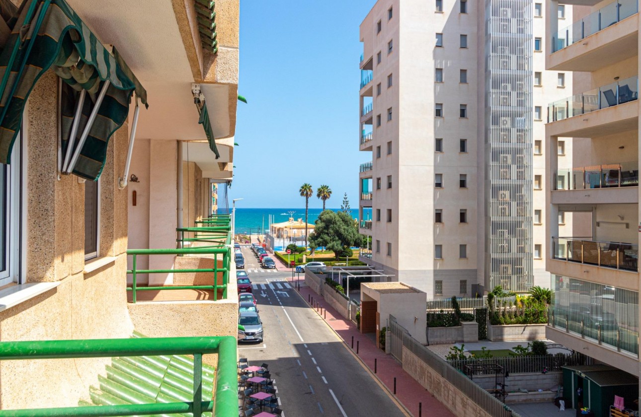 Odsprzedaż - Apartment - Torrevieja - Torrelamata - La Mata