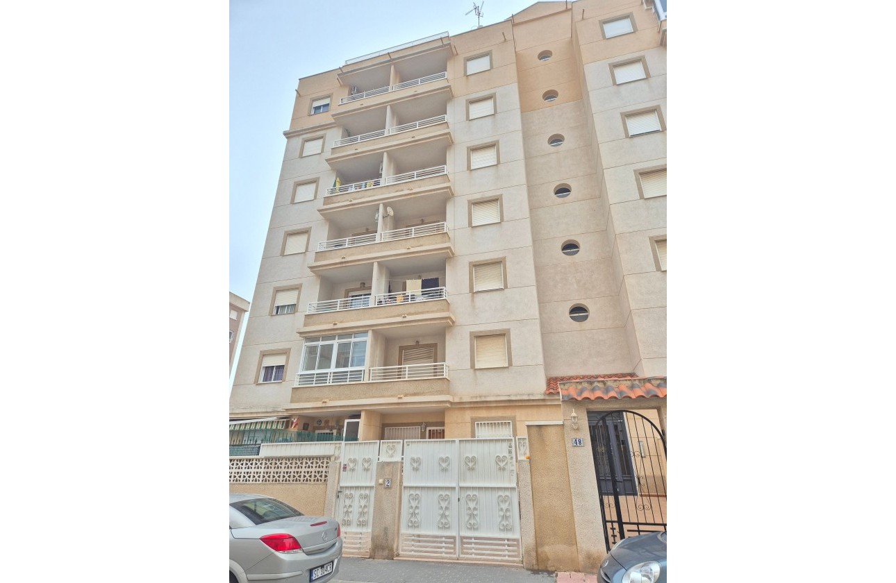 Odsprzedaż - Apartment - Torrevieja