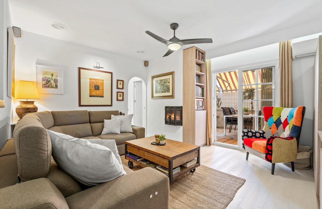 Odsprzedaż - Apartment - Torrevieja