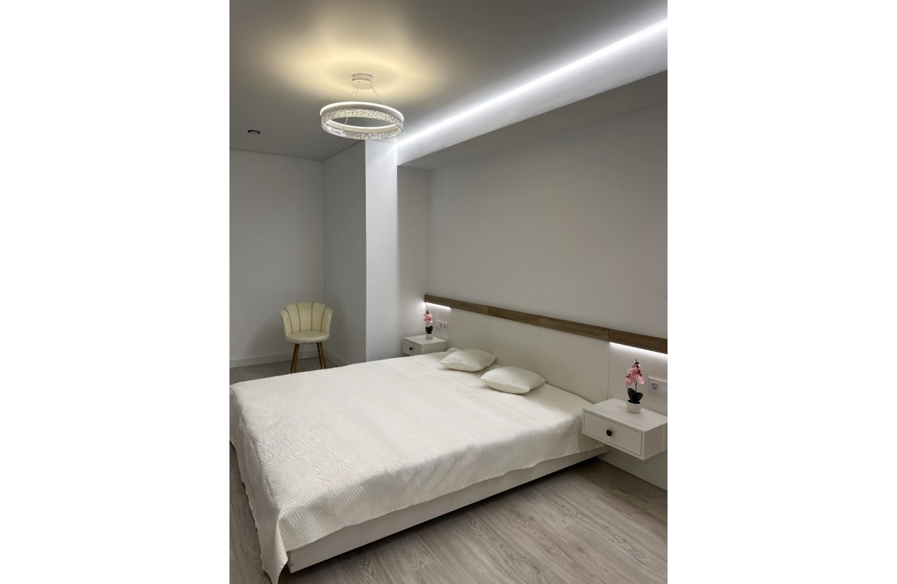 Odsprzedaż - Apartment - Torrevieja