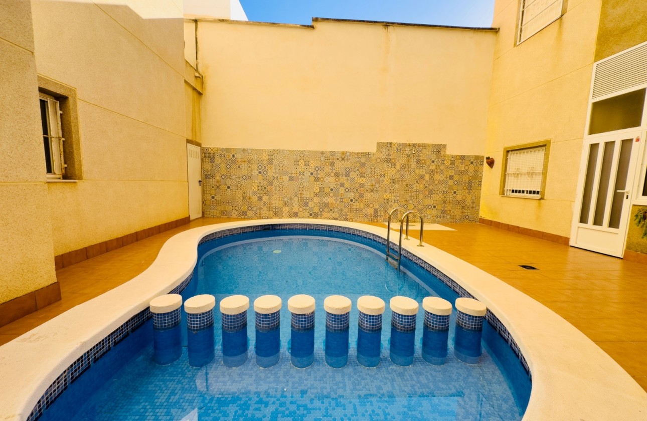 Odsprzedaż - Apartment - Torrevieja