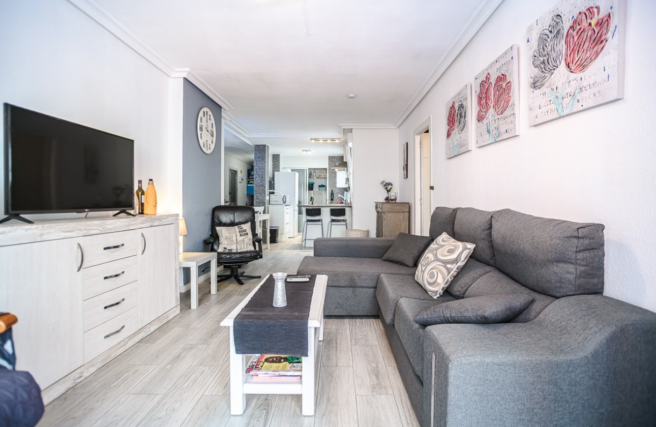 Odsprzedaż - Apartment - Torrevieja