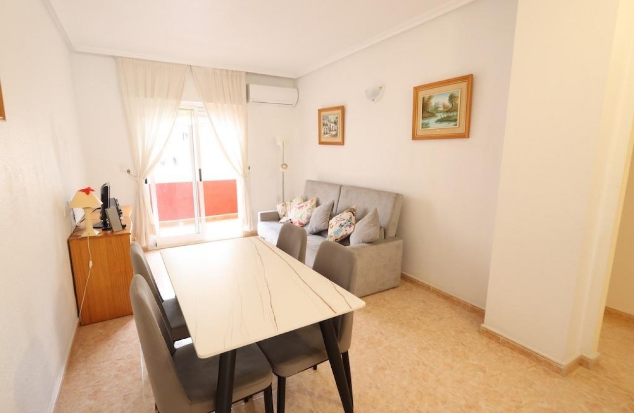 Odsprzedaż - Apartment - Torrevieja