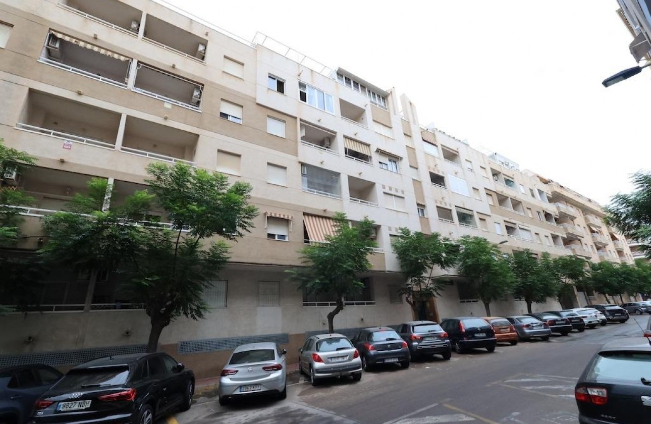 Odsprzedaż - Apartment - Torrevieja