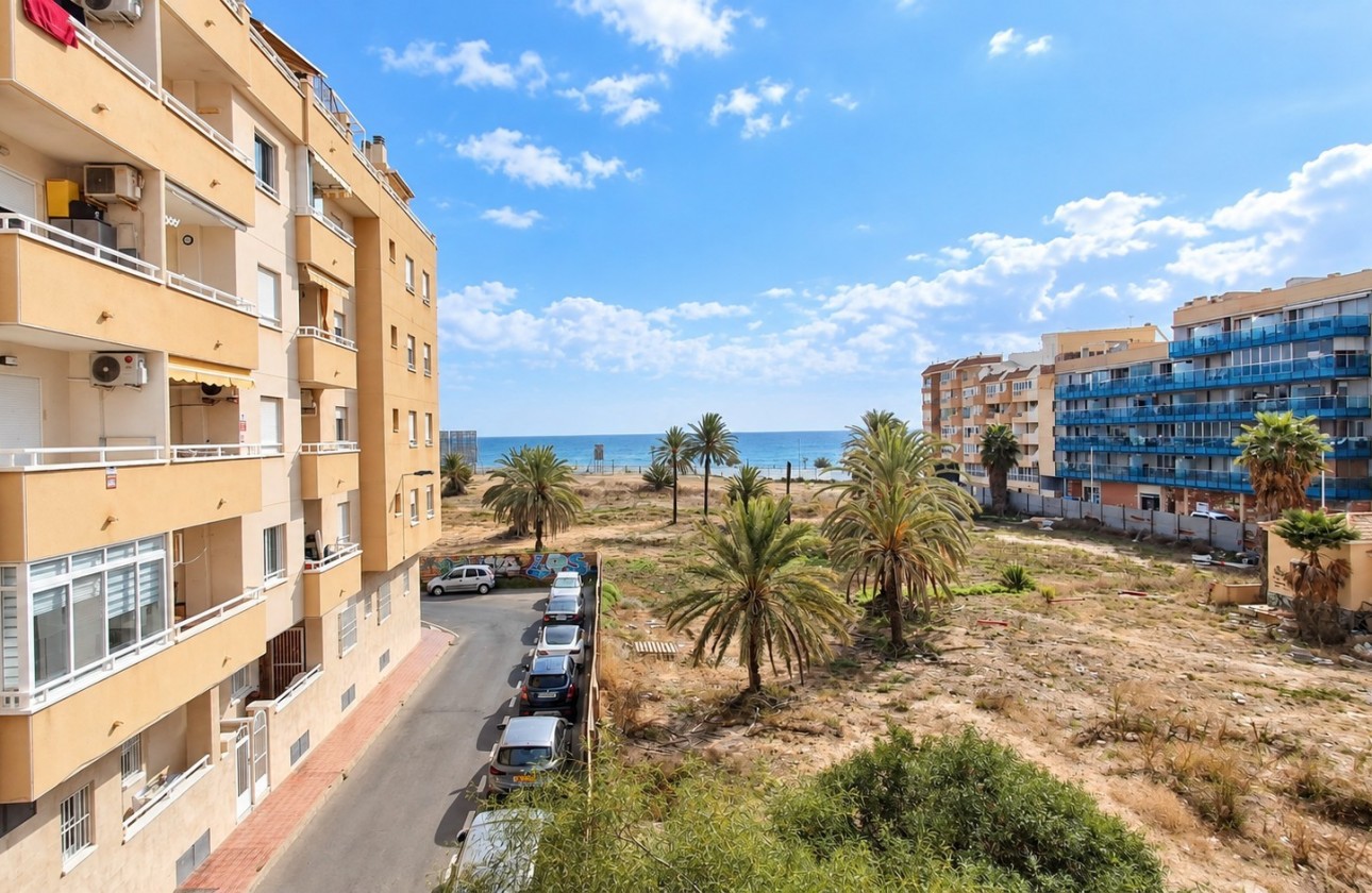 Odsprzedaż - Apartment - Torrevieja