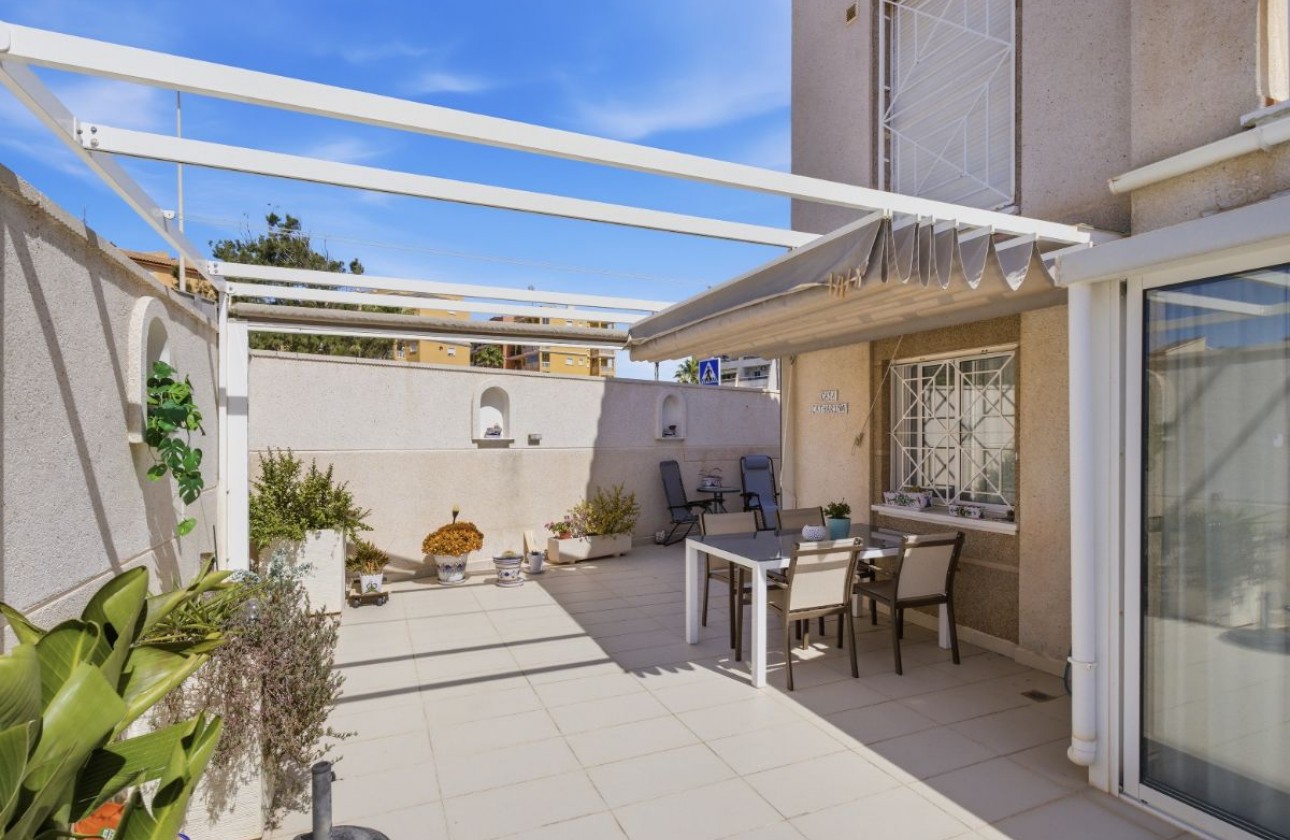 Odsprzedaż - Apartment - Torrevieja
