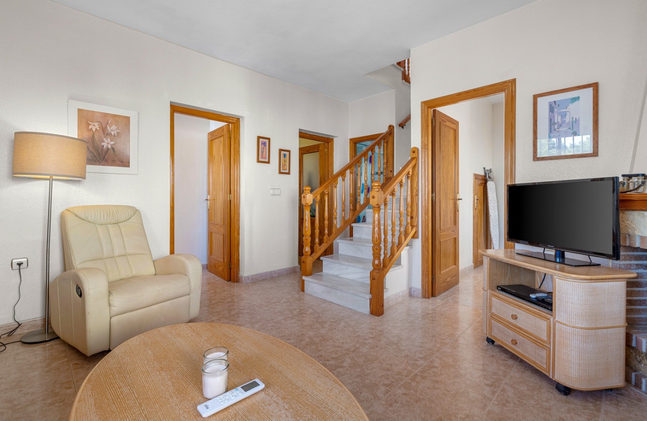 Odsprzedaż - Bungalow - Orihuela Costa - Lomas de Cabo Roig