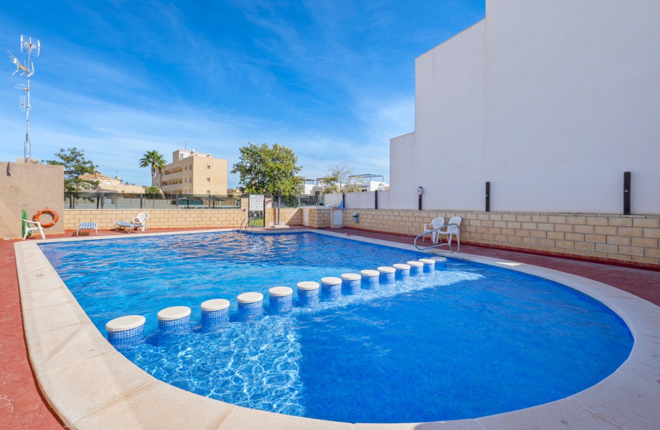 Odsprzedaż - Bungalow - Orihuela Costa - Lomas de Cabo Roig
