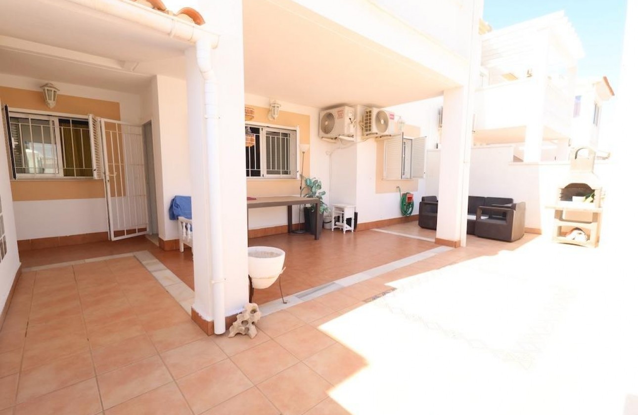 Odsprzedaż - Bungalow - Orihuela Costa - Playa Flamenca