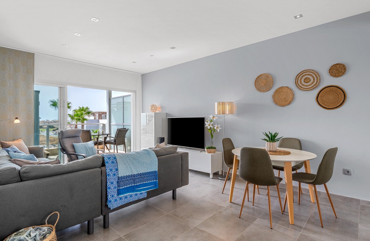Odsprzedaż - Bungalow - Orihuela Costa - Punta Prima