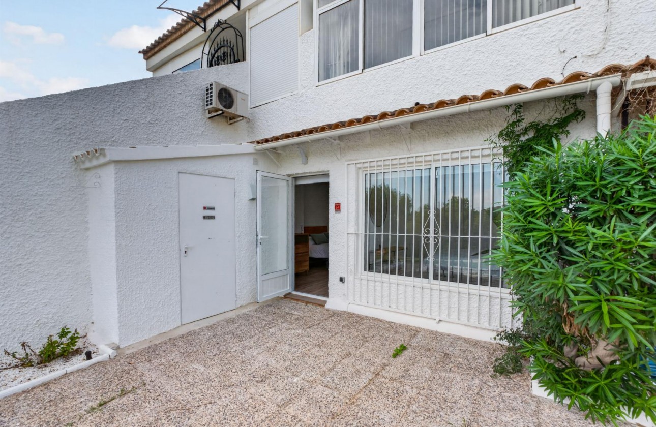 Odsprzedaż - Bungalow - Orihuela Costa - Villamartín