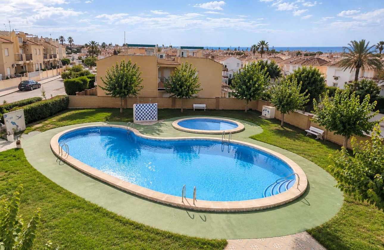 Odsprzedaż - Bungalow - Torrevieja - La Siesta - El Salado -  Torreta