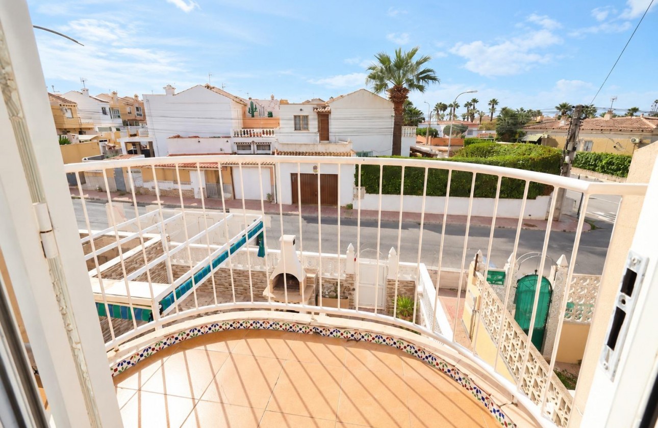 Odsprzedaż - Bungalow - Torrevieja - La Siesta - El Salado -  Torreta