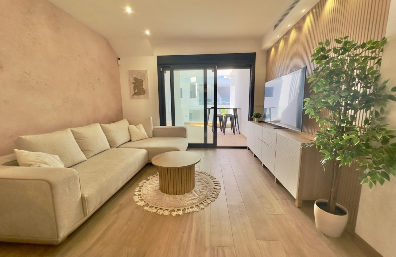 Odsprzedaż - Bungalow - Torrevieja - Los Balcones - Los Altos del Edén