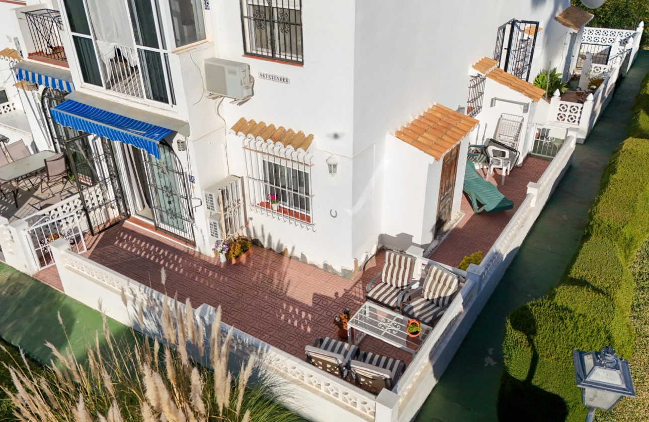 Odsprzedaż - Bungalow - Torrevieja - Los Balcones - Los Altos del Edén