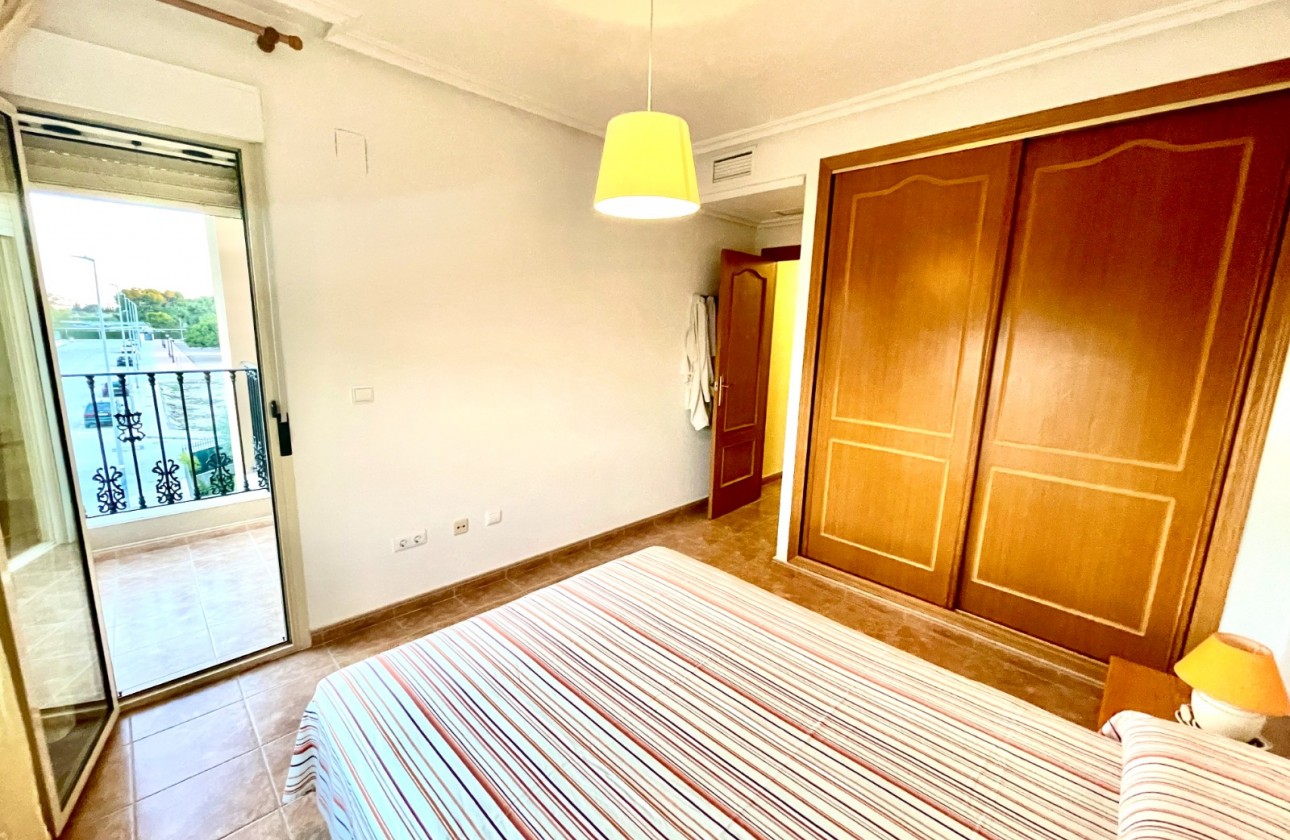 Odsprzedaż - Detached Villa - Almoradi