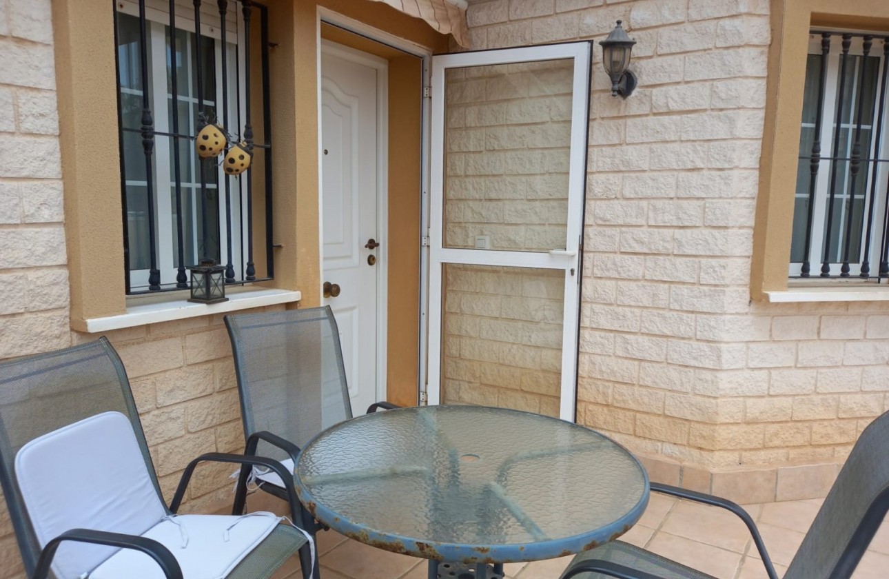 Odsprzedaż - Detached Villa - Guardamar del Segura - El Raso