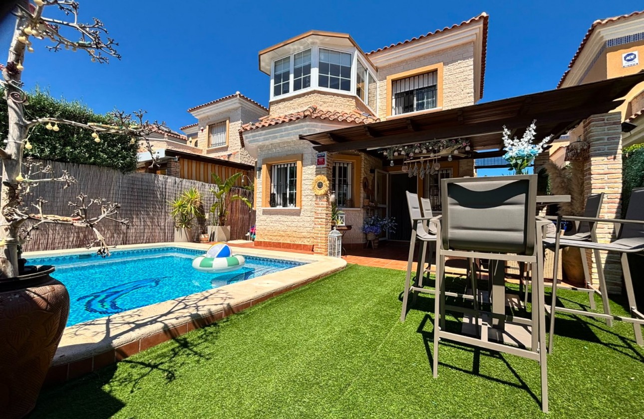 Odsprzedaż - Detached Villa - Guardamar del Segura