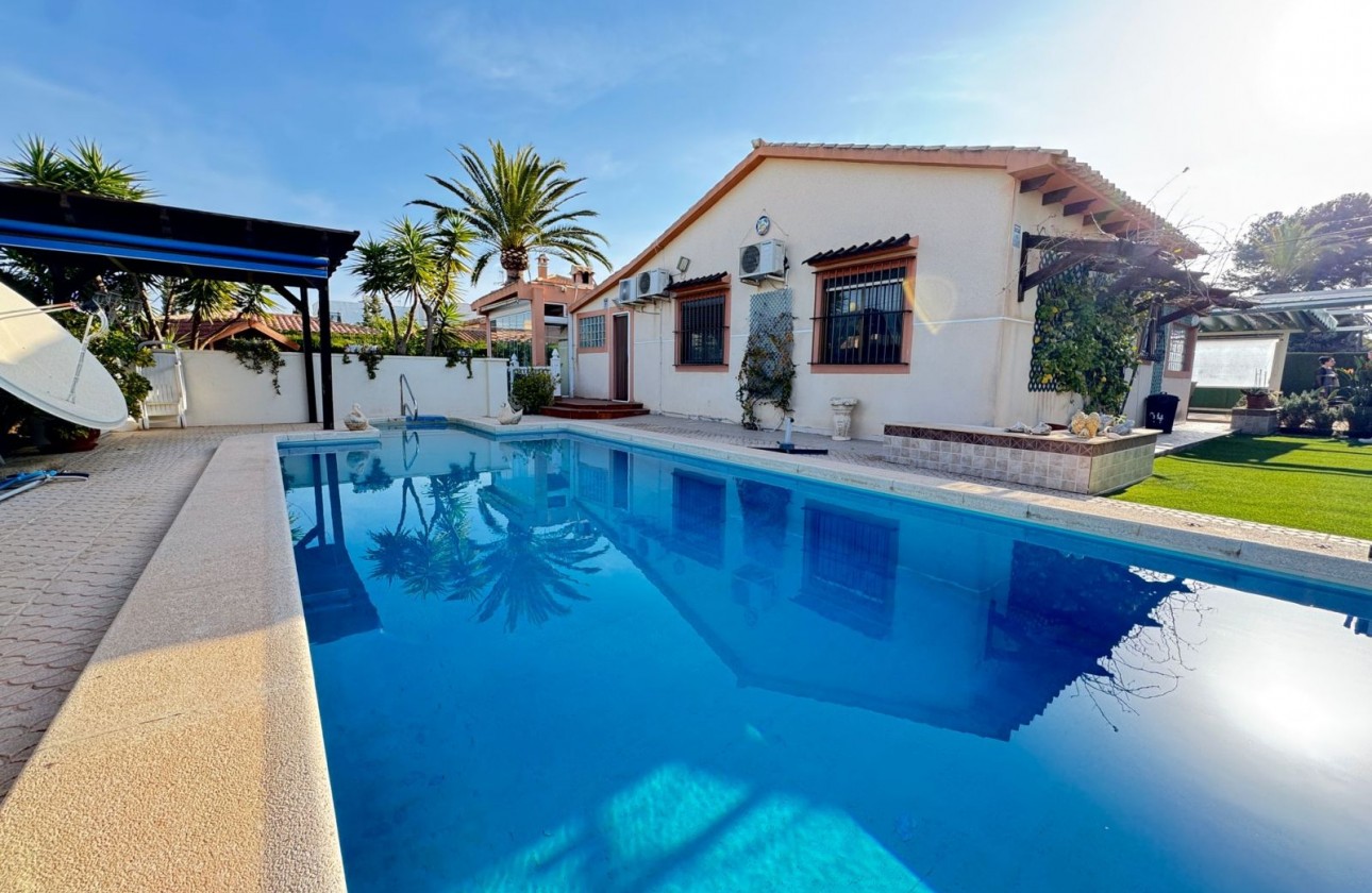 Odsprzedaż - Detached Villa - Orihuela Costa - Cabo Roig