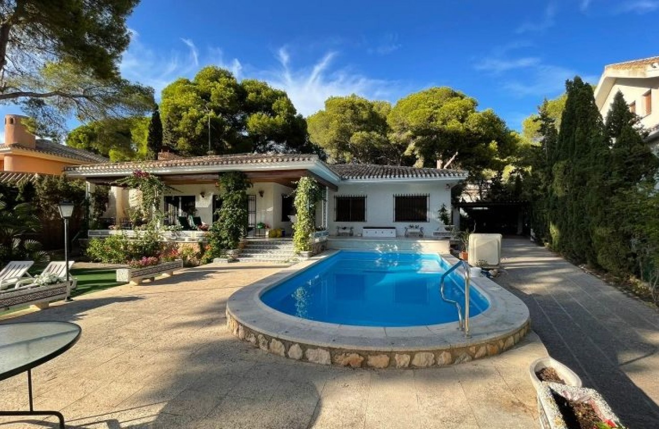 Odsprzedaż - Detached Villa - Orihuela Costa - Campoamor