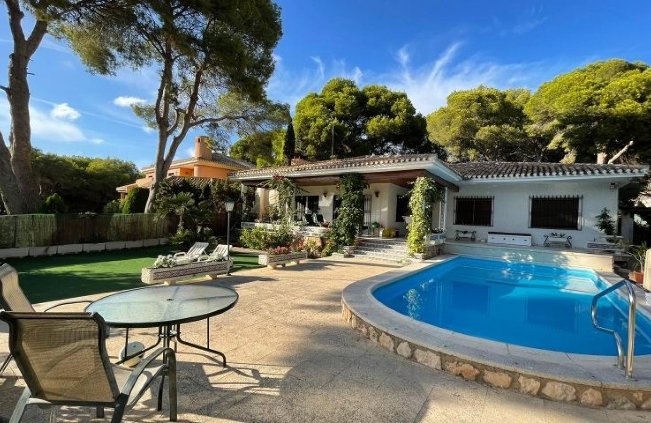Odsprzedaż - Detached Villa - Orihuela Costa - Campoamor