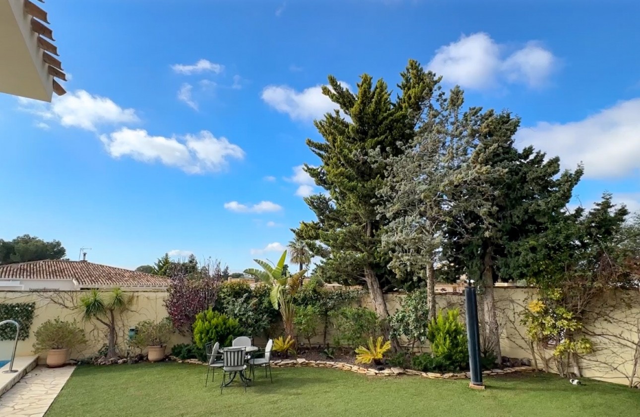 Odsprzedaż - Detached Villa - Orihuela Costa - Dehesa de campoamor