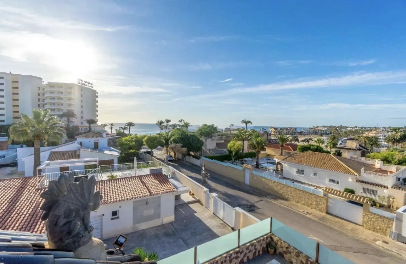 Odsprzedaż - Detached Villa - Orihuela Costa - La Zenia