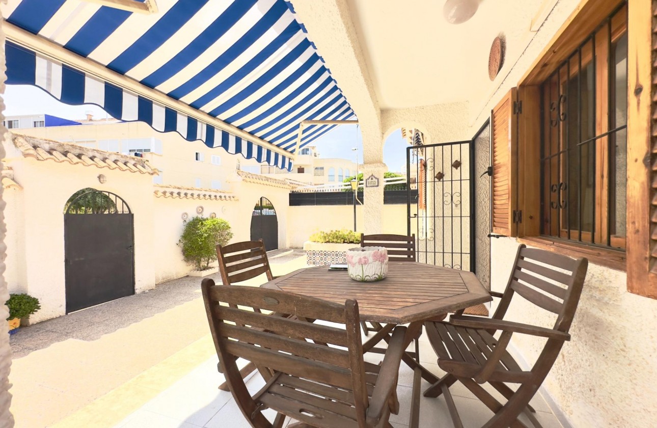 Odsprzedaż - Detached Villa - Orihuela Costa - La Zenia