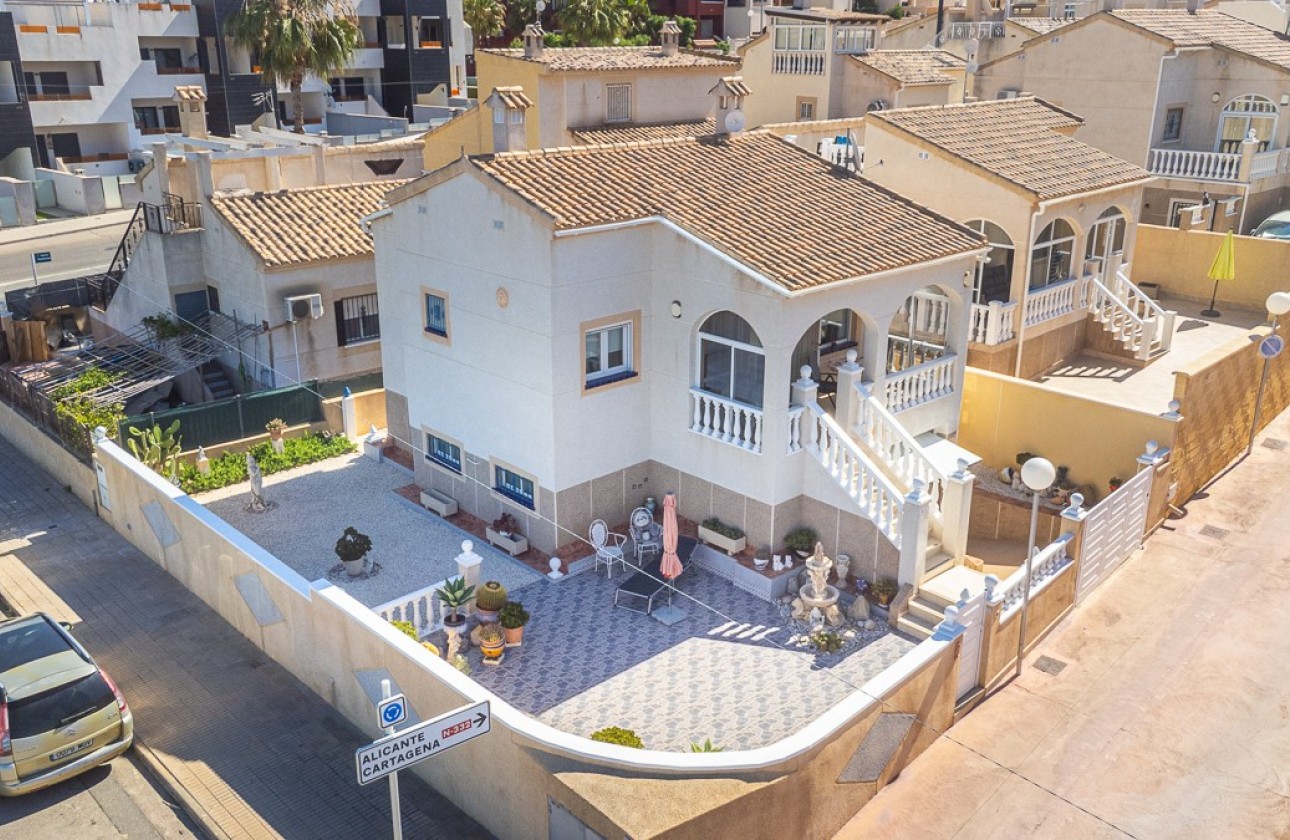 Odsprzedaż - Detached Villa - Orihuela Costa - Los Altos