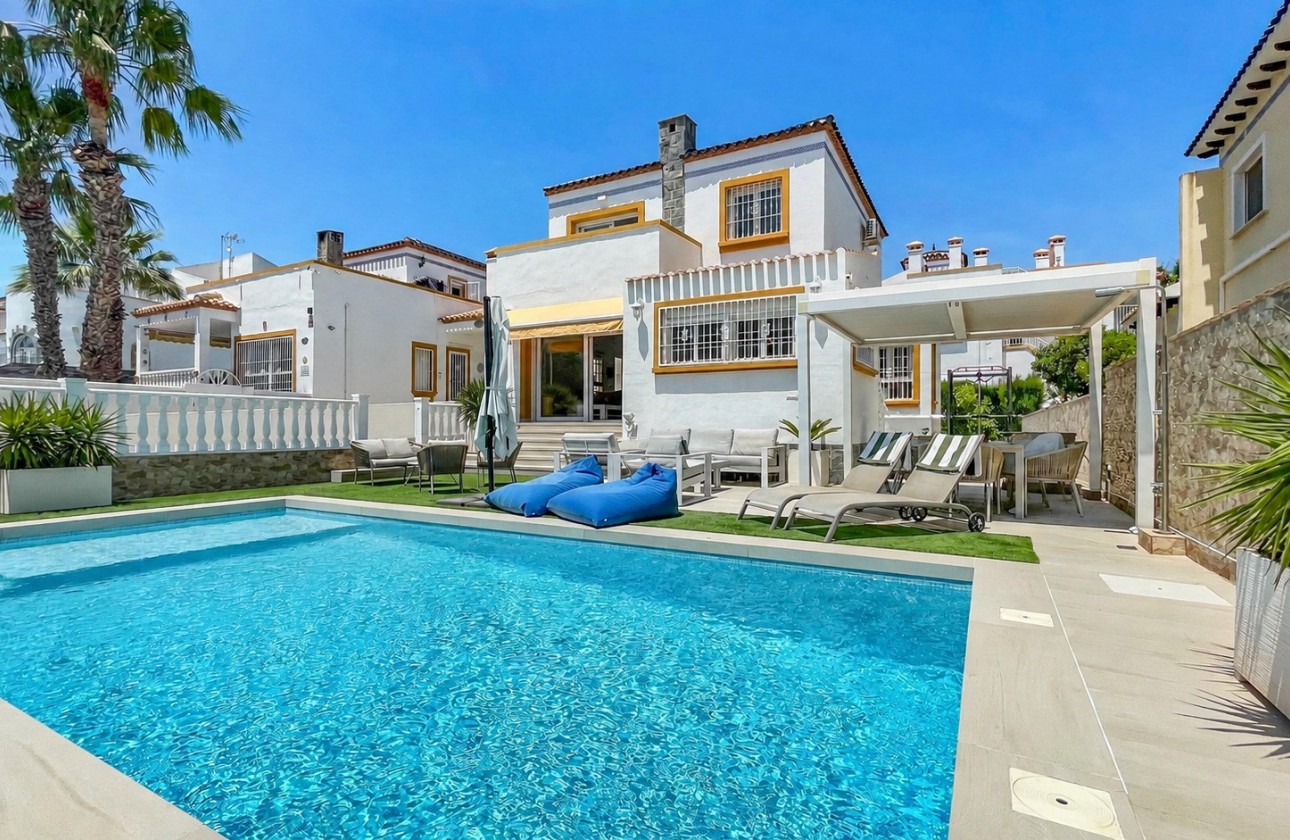 Odsprzedaż - Detached Villa - Orihuela Costa - Los Dolses
