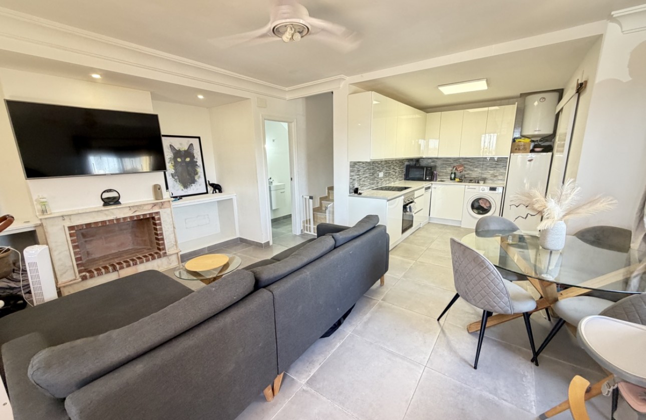 Odsprzedaż - Detached Villa - Orihuela Costa - Villamartín