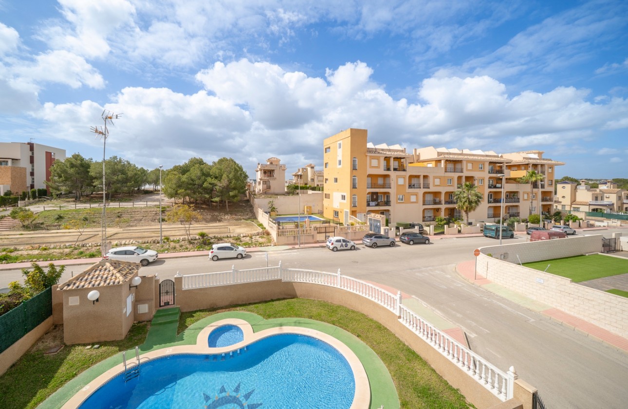 Odsprzedaż - Detached Villa - Orihuela Costa - Villamartín