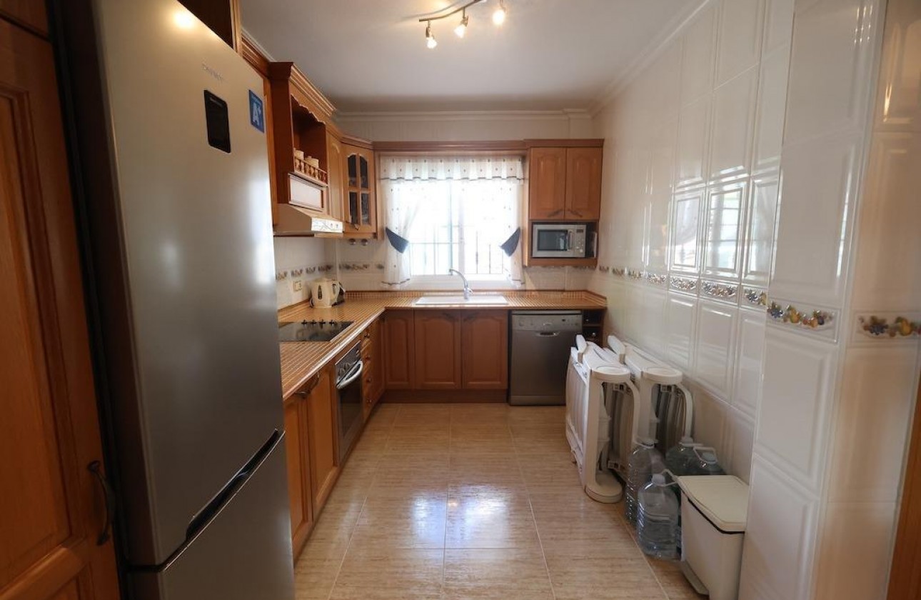 Odsprzedaż - Detached Villa - Orihuela Costa - Villamartín
