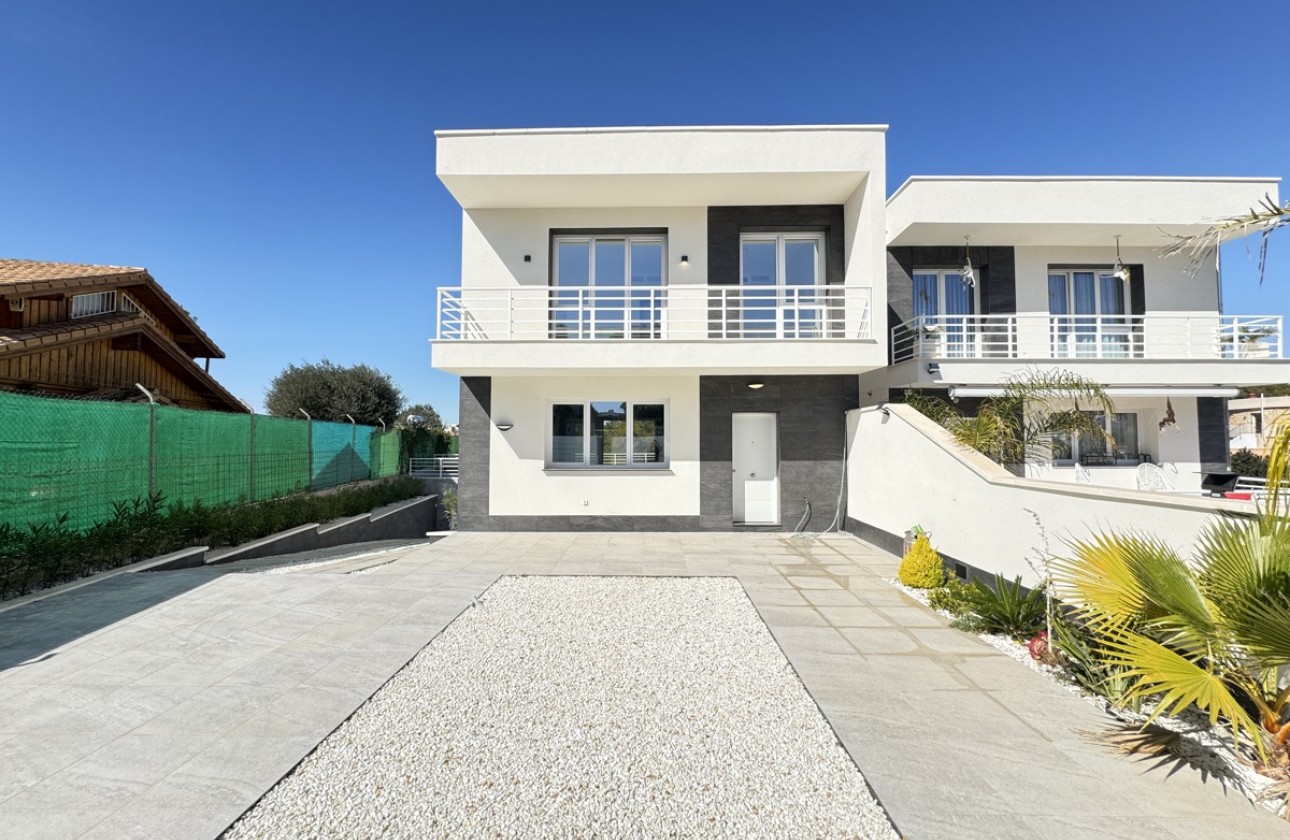 Odsprzedaż - Detached Villa - Torrevieja - Los Balcones - Los Altos del Edén