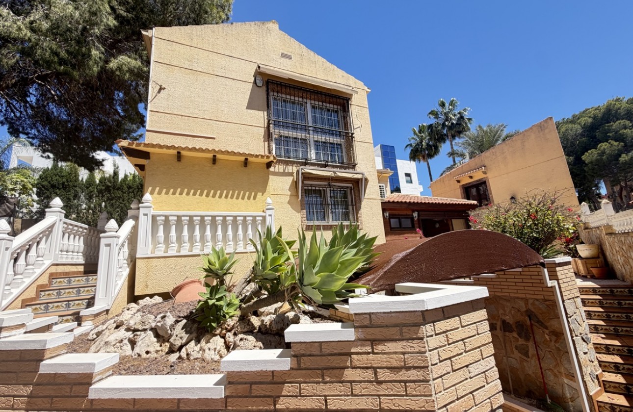 Odsprzedaż - Detached Villa - Torrevieja - Los Balcones - Los Altos del Edén