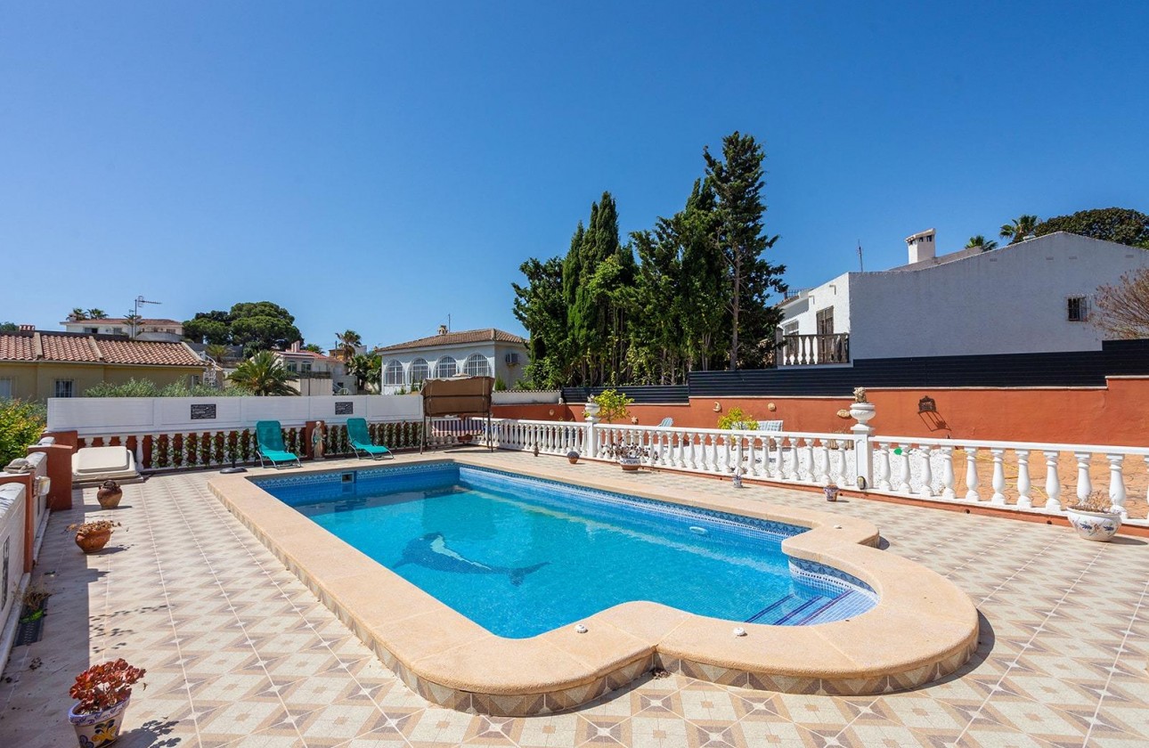 Odsprzedaż - Detached Villa - Torrevieja - Los Balcones - Los Altos del Edén