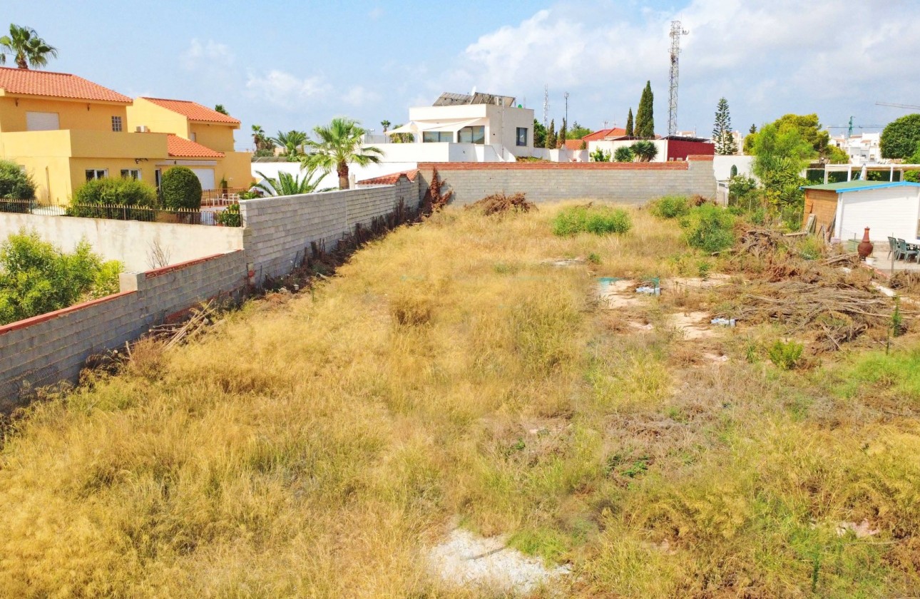 Odsprzedaż - Działka / Grunt - Torrevieja - Los Balcones - Los Altos del Edén