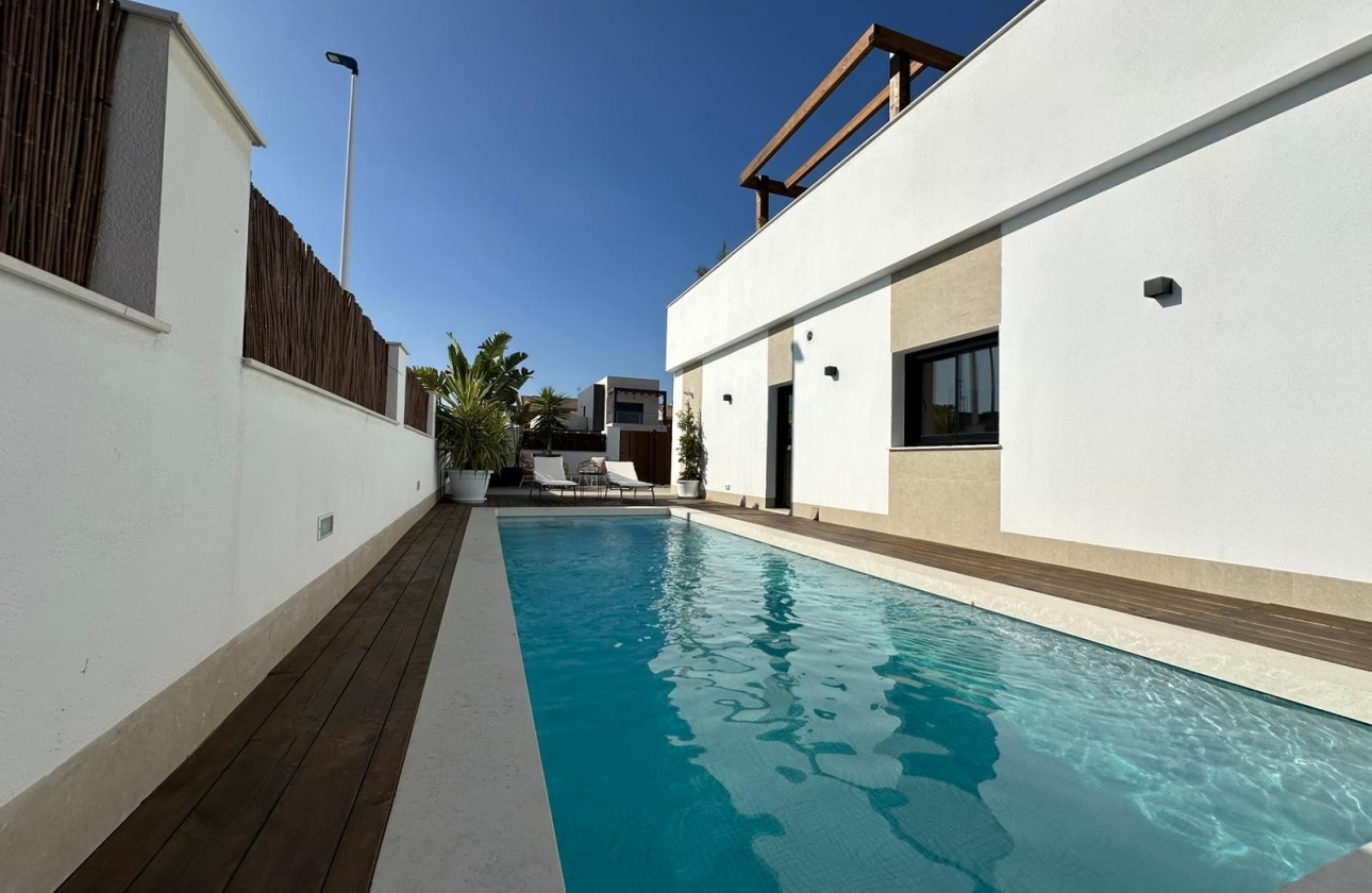 Odsprzedaż - House - San Javier - Santiago de la ribera