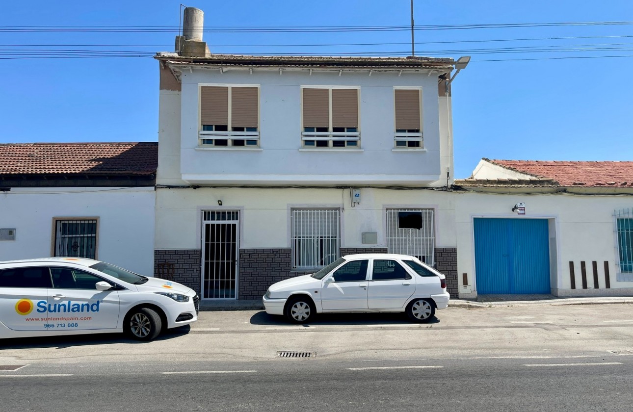 Odsprzedaż - Kamienica - Almoradi