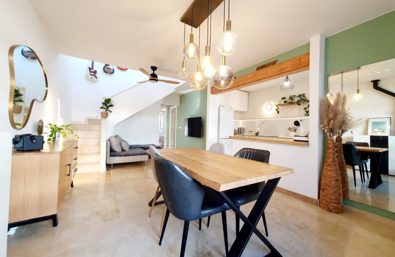 Odsprzedaż - Kamienica - Orihuela Costa - Villamartín