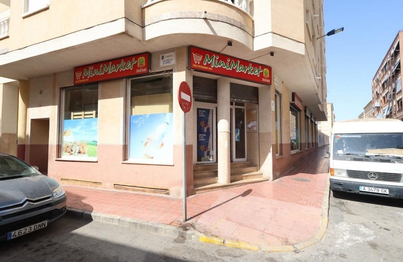 Odsprzedaż - Komercyjny - Torrevieja