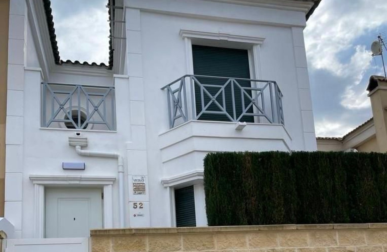Odsprzedaż - Semi Detached Villa - Orihuela Costa - Villamartín