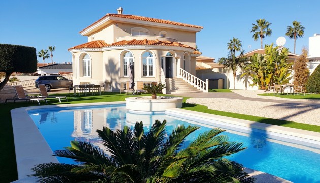 отдельная вилла - Перепродажа - Ciudad Quesada - Doña Pepa