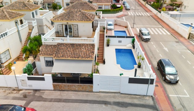 отдельная вилла - Перепродажа - Ciudad Quesada - Lo Crispin