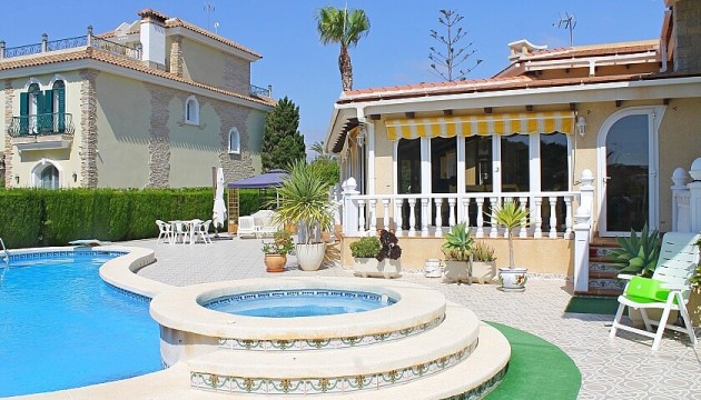 отдельная вилла - Перепродажа - Orihuela Costa - Cabo Roig