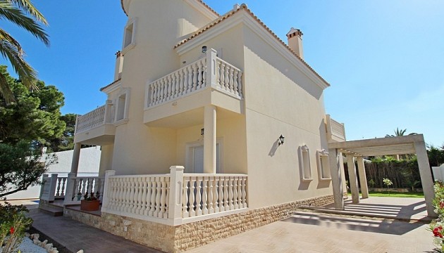 отдельная вилла - Перепродажа - Orihuela Costa - Cabo Roig