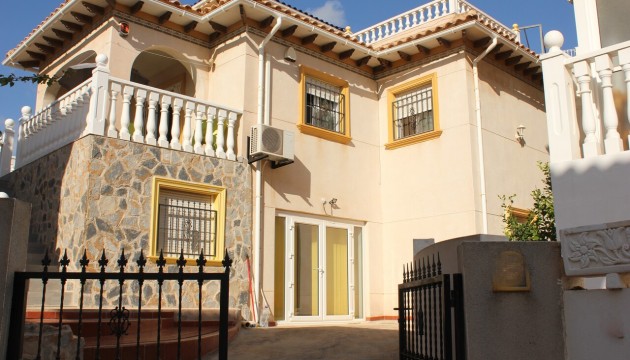 отдельная вилла - Перепродажа - Orihuela Costa - La Zenia