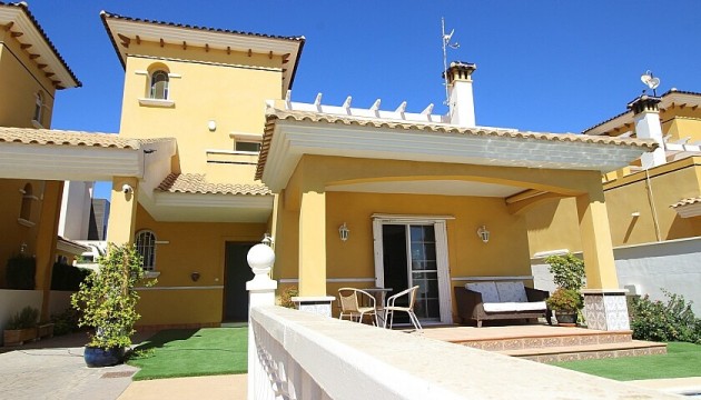 отдельная вилла - Перепродажа - Orihuela Costa - La Zenia