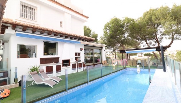 отдельная вилла - Перепродажа - Orihuela Costa - Lomas de Cabo Roig