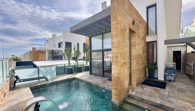 отдельная вилла - Перепродажа - Orihuela Costa - Lomas de Cabo Roig